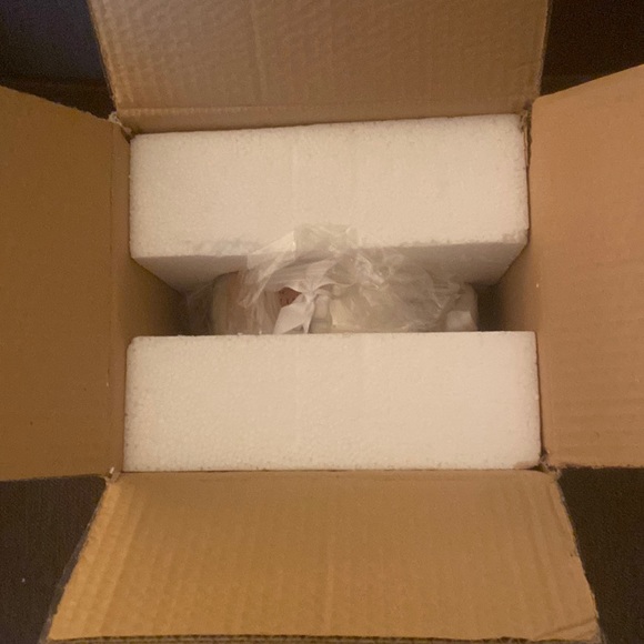 Rae Dunn LL There’s Snow Place Like Home Igloo Birdhouse - Picture 4 of 4